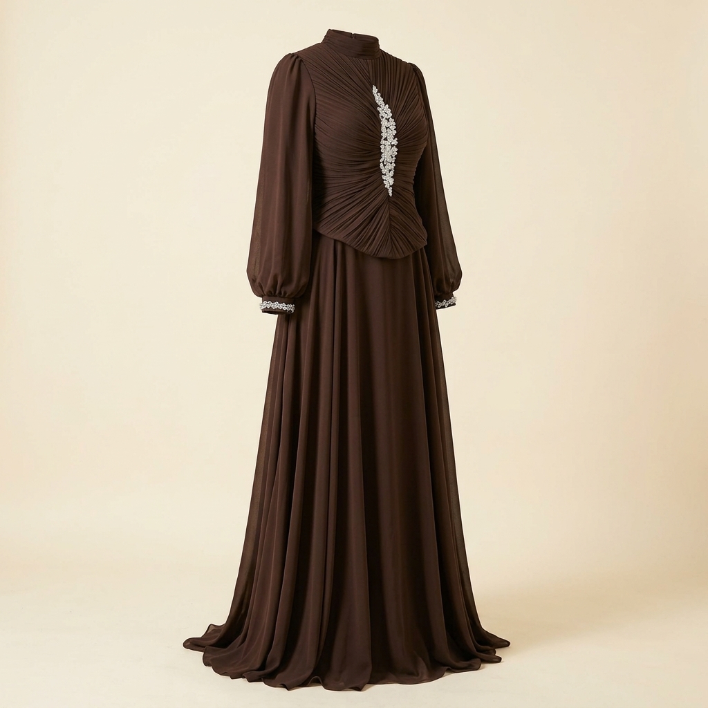 Robe de Soirée Longue Marron à Corsage Plissé et Strass
