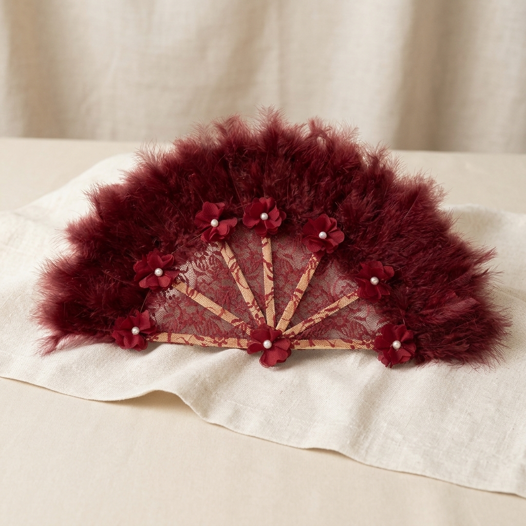 Éventail de Cérémonie en Dentelle et Plumes Bordeaux