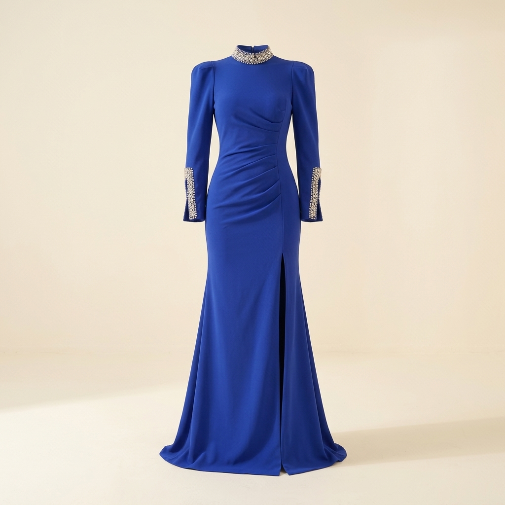 Robe de Soirée Longue Bleu Roi à Strass et Col Montant